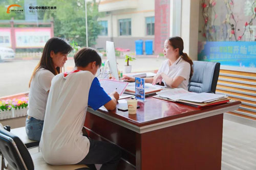 贴心的就业服务和看得见的未来 就喜欢这样的学校