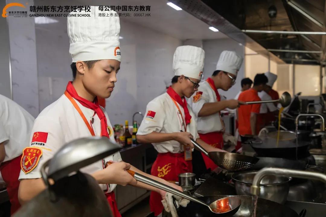 强技能展风采，围观令人“烹燃”心动的热菜大比拼