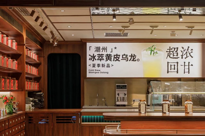 校企联动促就业，匠心筑梦育英才！上海裕莲茶楼走进赣州新东方开展专场招聘宣讲