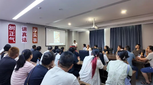 家校同心鉴成长，赴一场技能之约｜赣州新东方厨王全科2502班家长鉴证会温情落幕